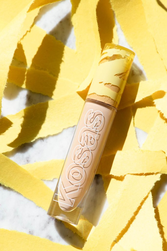 Kosas Revealer Super Creamy + Brightening Concealer with Caffeine and Hyaluronic Acid in 2.5C